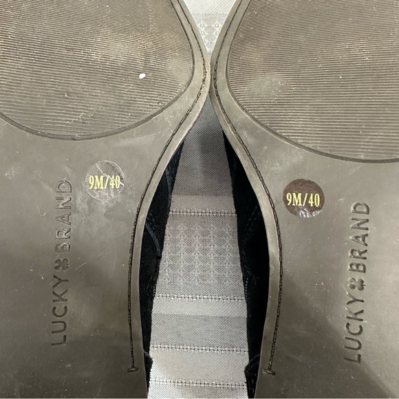 Lucky Brand size 9 Ponic Black Suede Ankle Boots Bootie - Picture 16 of 17